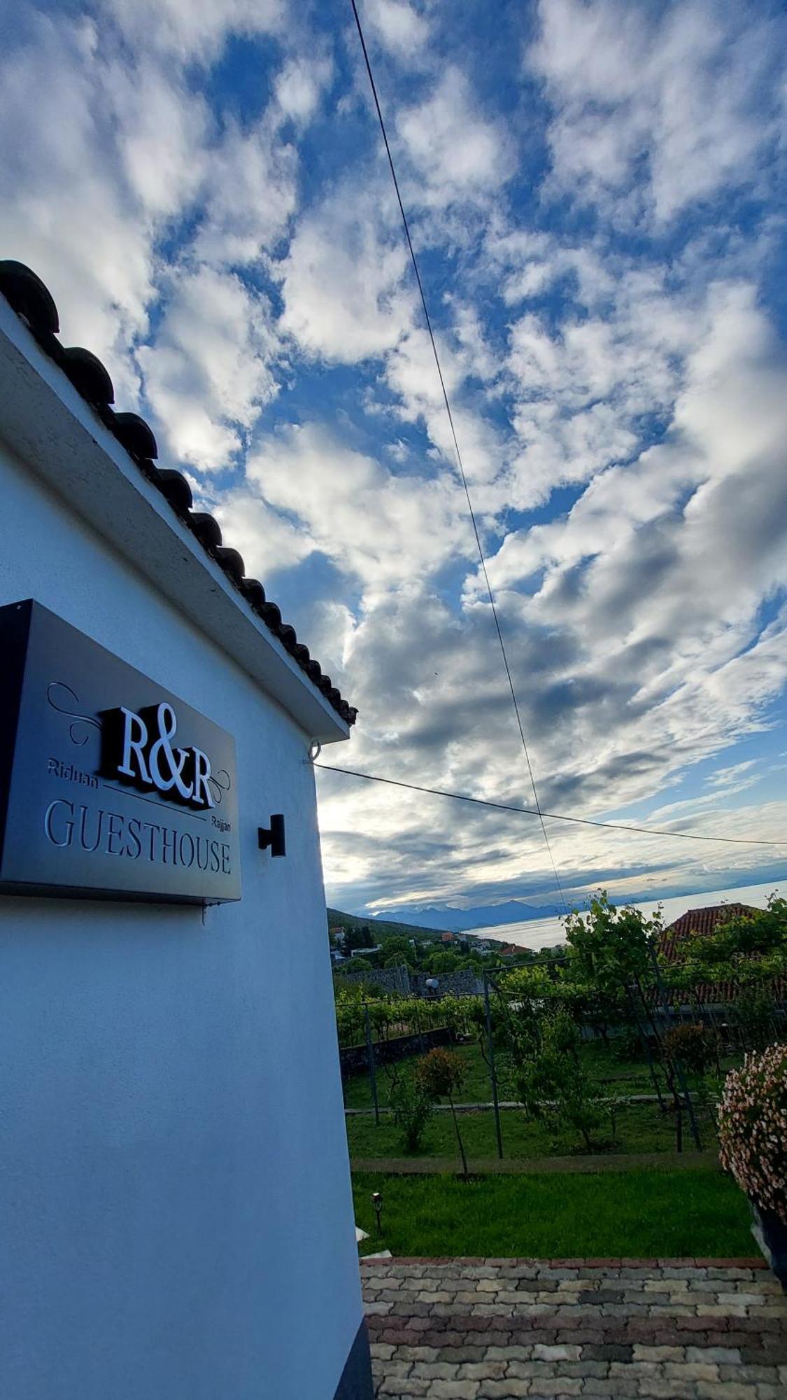 ホテル R&R Gesthouse Široka エクステリア 写真